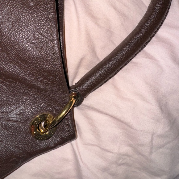 Artsy MM Louis Vuitton  - barely used , comes with box - Picture 10 of 12